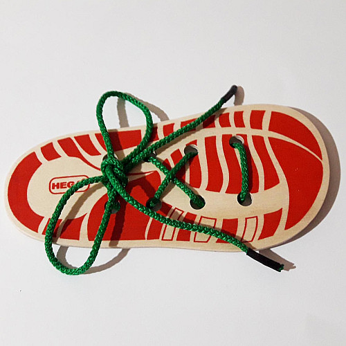 Развивающая игрушка шнуровка Тапочек от Hega