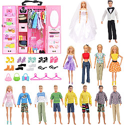Развивающий набор Шкаф с одеждой для Барби и Кена (12 комплектов одежды)