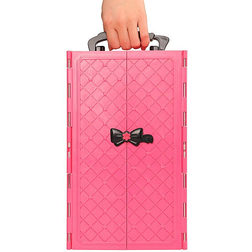 Развивающий набор Шкаф с одеждой для куклы Барби (73 предмета)