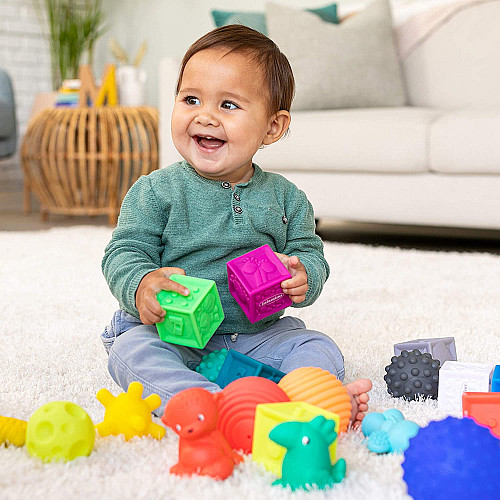 Развивающий набор Кубиков, фигурок и мячиков (20 шт) от Infantino