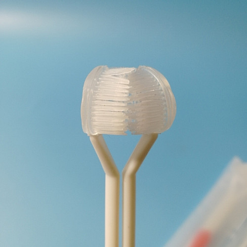 Трехсторонняя силиконовая профессиональная зубная щетка для детей
