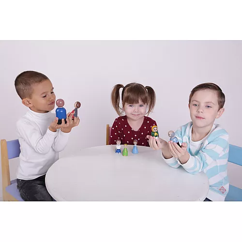 Игровой набор фигурок Семья (7 шт) от Hega Игровой набор фигурок Семья (7 шт) от Hega