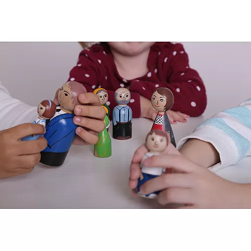 Игровой набор фигурок Семья (7 шт) от Hega Игровой набор фигурок Семья (7 шт) от Hega