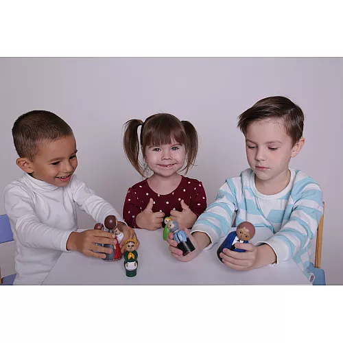 Игровой набор фигурок Семья (7 шт) от Hega Игровой набор фигурок Семья (7 шт) от Hega