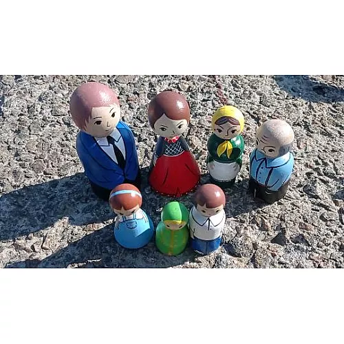 Игровой набор фигурок Семья (7 шт) от Hega Игровой набор фигурок Семья (7 шт) от Hega
