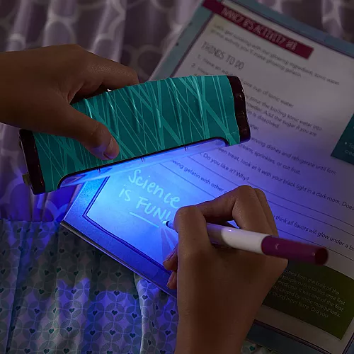 Научный STEM набор шпиона с "волшебной" лампой от Educational Insights Научный STEM набор шпиона с "волшебной" лампой от Educational Insights