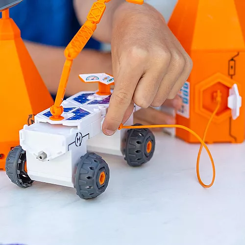 Развивающий STEM набор Луноход с электростанцией от Educational Insights
