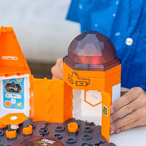 Развивающий STEM набор Космическая базовая станция от Educational Insights Развивающий STEM набор Космическая базовая станция от Educational Insights