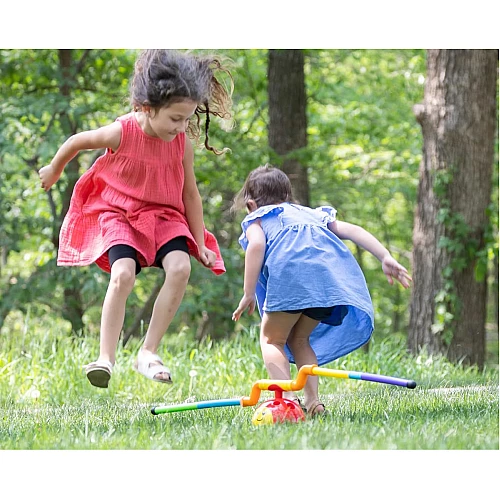 Іграшка 2-в-1 Музична Божа корівка від Fat Brain Toys