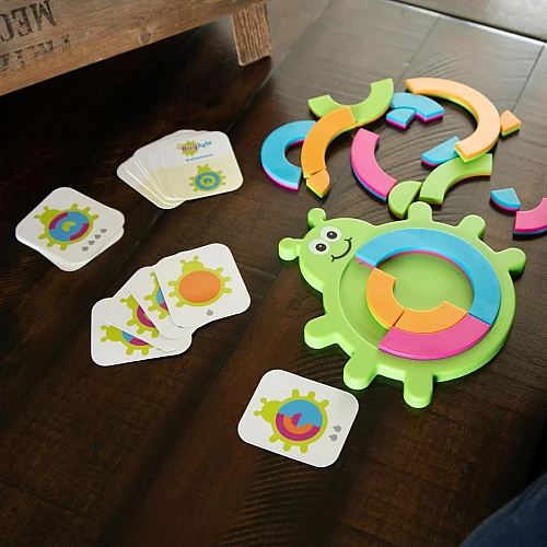 Розвиваюча гра Збери жука від Fat Brain Toys