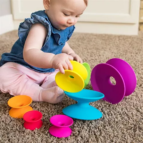 Сенсорна іграшка пірамідка Вежа з котушок від Fat Brain Toys Сенсорна іграшка пірамідка Вежа з котушок від Fat Brain Toys