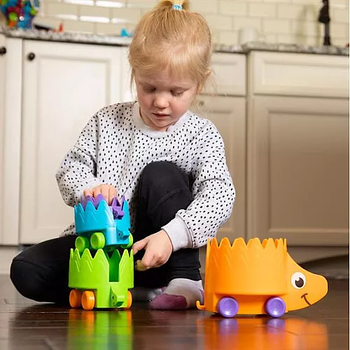 Розвиваюча іграшка каталка пірамідка Їжачки (4 шт) від Fat Brain Toys Розвиваюча іграшка каталка пірамідка Їжачки (4 шт) від Fat Brain Toys