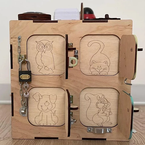 Развивающая игрушка Бизикуб 30х30 см