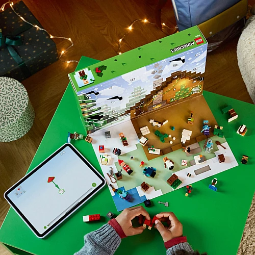 Різдвяний адвент календарь Minecraft від LEGO