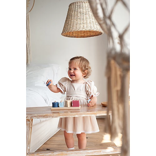 Розвиваюча іграшка-сортер Геометричні фігури