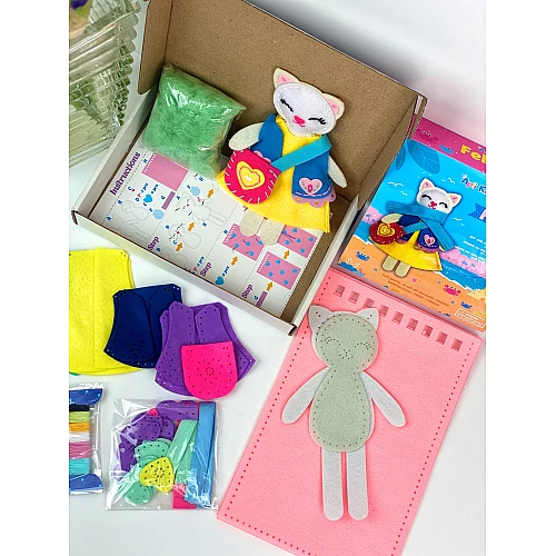 Набор для творчества игрушка из фетра Котик (одежда и аксессуары)