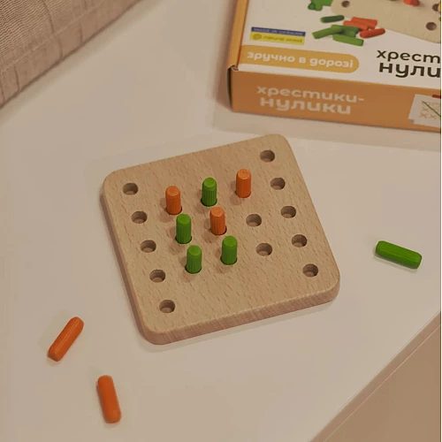 Деревянная настольная игра Крестики-нолики (2 игрока) Деревянная настольная игра Крестики-нолики (2 игрока)