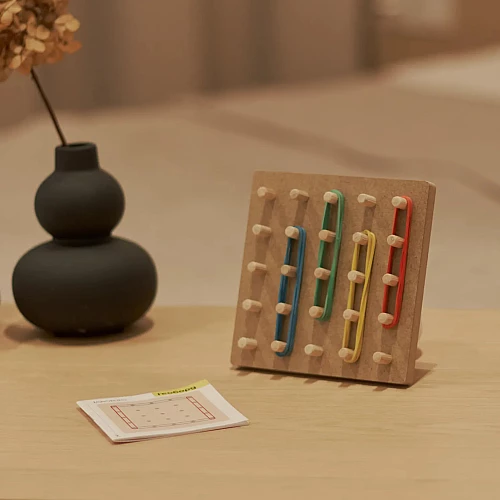 Развивающая игрушка математический планшет Геоборд (15 x 15 см) Развивающая игрушка математический планшет Геоборд (15 x 15 см)