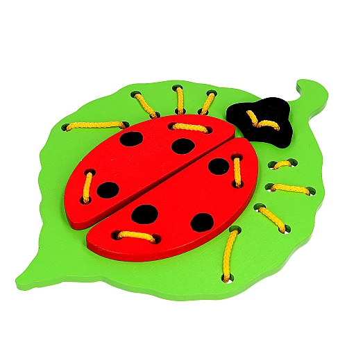 Развивающая игрушка шнуровка Божья коровка
