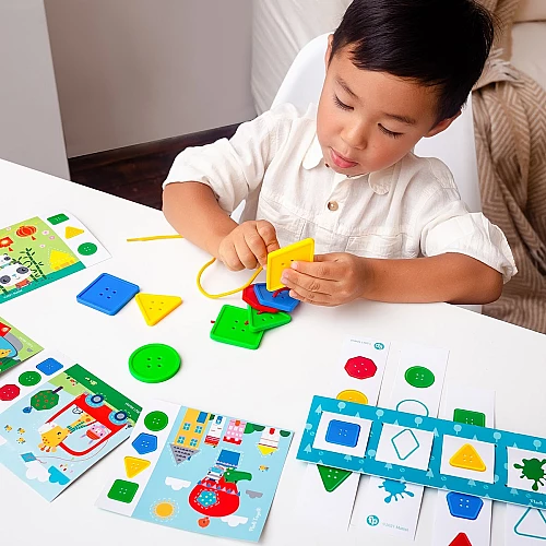Розвиваюча гра Fisher-Price. Шнуруємо-комбінуємо Розвиваюча гра Fisher-Price. Шнуруємо-комбінуємо